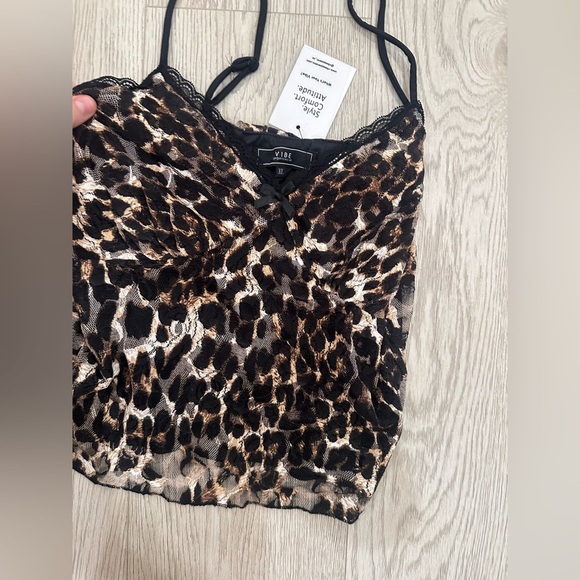 VIBE NWT top - Picture 5 of 9